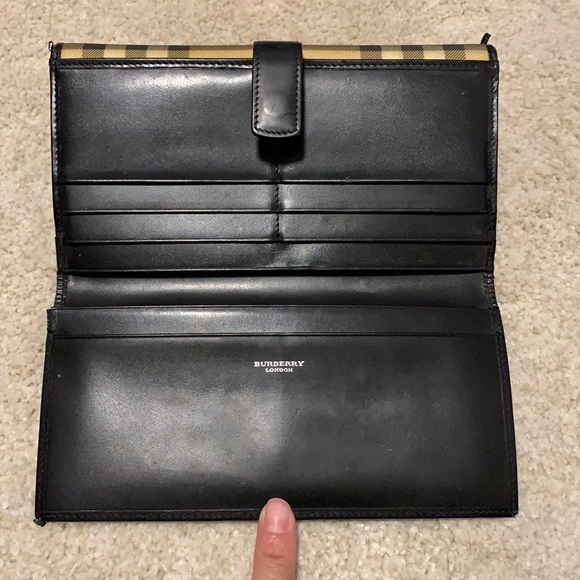 Vintage Burberry wallet - Picture 3 of 13